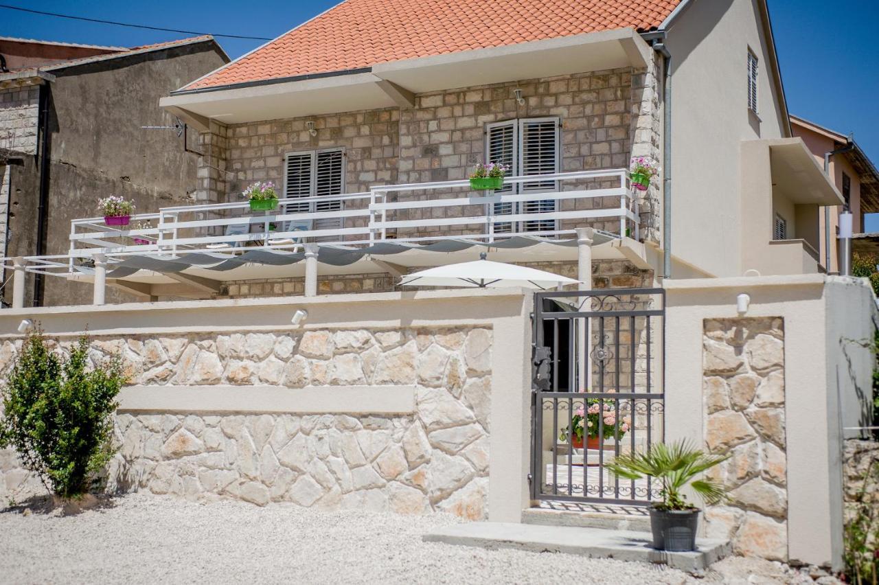 Villa Branka Apartments Near Dubrovnik With Pool Ivanica Exteriör bild